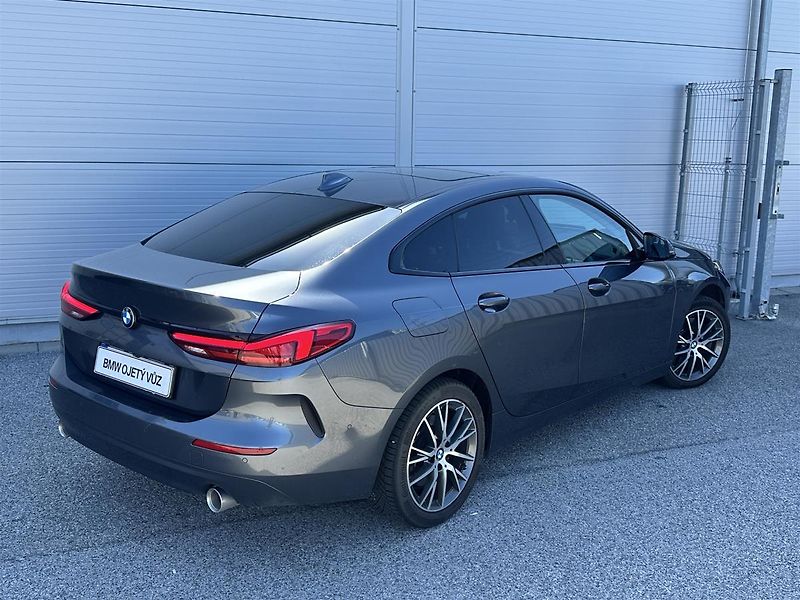 BMW Řada 2 220d xDrive - fotka 2 z 11