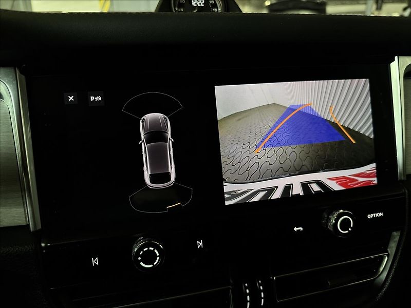 Porsche Macan T CHRONO PASM PANO MATRIX LED - fotka 30 z 49