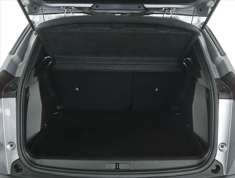 Peugeot 2008 (2023) Active Pack 50 kWh, SoH 97% - fotka 14 z 18