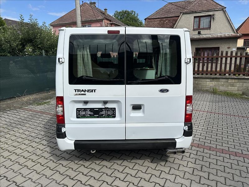Ford Transit 2,2 TDCI obytná vestavba - fotka 6 z 32