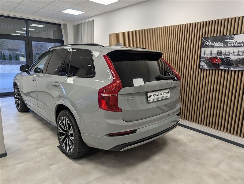 Volvo XC90 T8 Plus Dark Recharge AWD - fotka 6 z 39