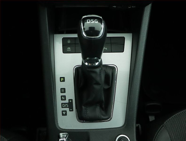 Škoda Octavia (2015) 2.0 TDI, Automat, Serv.kniha - fotka 13 z 17