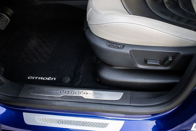 Citroën Grand C4 Picasso - fotka 14 z 41