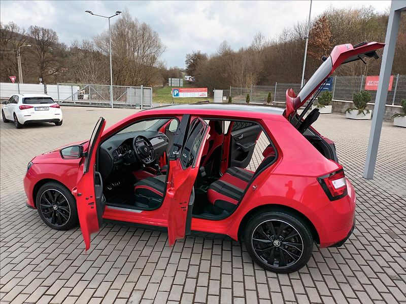 Škoda Fabia 1,2 TSI,81KW,MONTE CARLO,PANO, - fotka 10 z 38