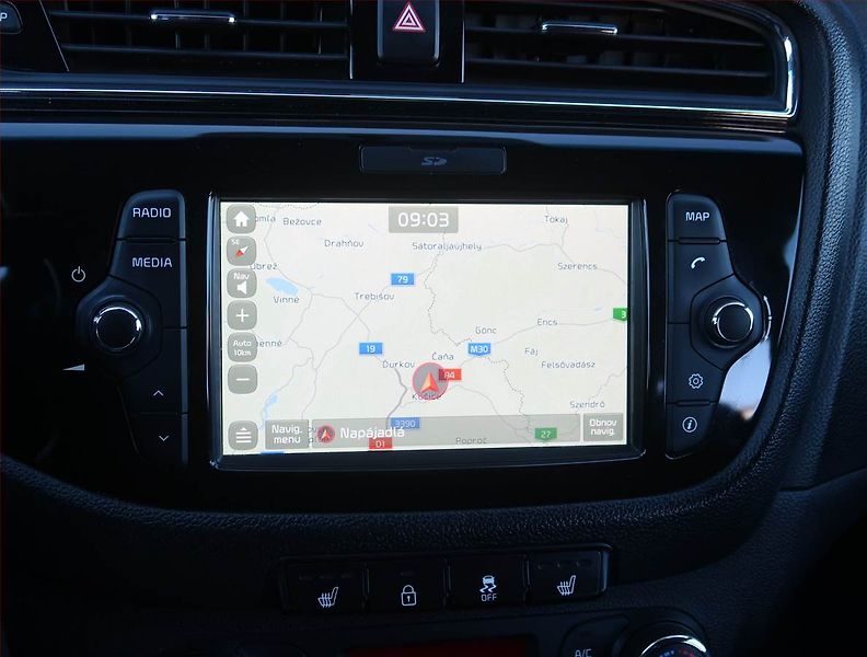 Kia Ceed (2018) Gold 1.6 GDI, Serv.kniha, Navi - fotka 13 z 18