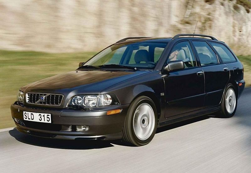 Kromě klasických verzí modelu A4 jsou spolehlivé i verze Sportback a kupé