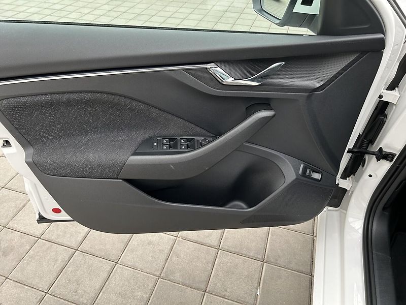 Škoda Scala 1.5 TSI Style - fotka 6 z 27