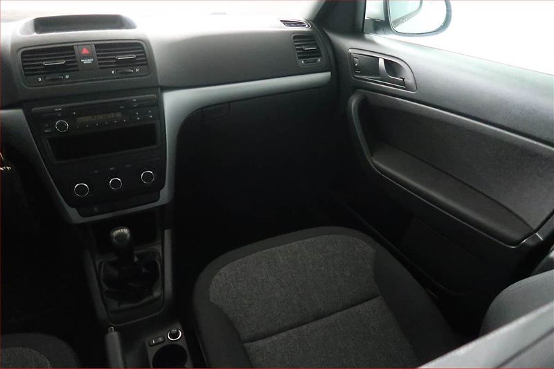 Škoda Yeti (2014) Ambition 1.2 TSI - fotka 8 z 15