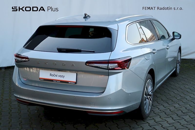 Škoda Superb (2024) Combi Laurin & Klement 2,0 TDi - fotka 2 z 31