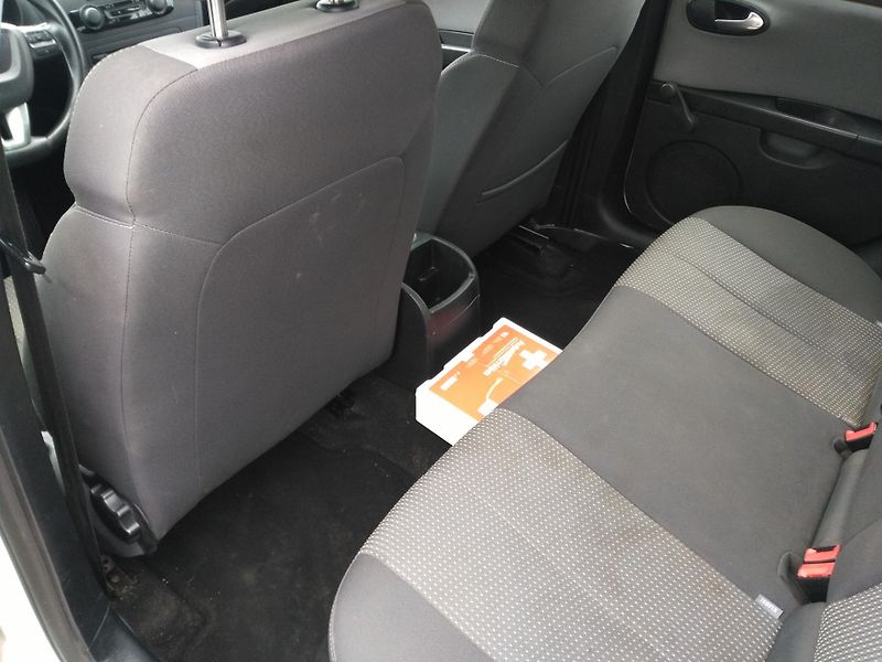 Seat Leon 1,6 TDI - fotka 7 z 29