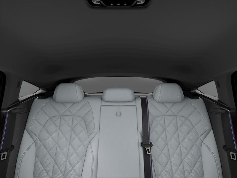 BMW X6 (2026) xDrive40d - fotka 10 z 10