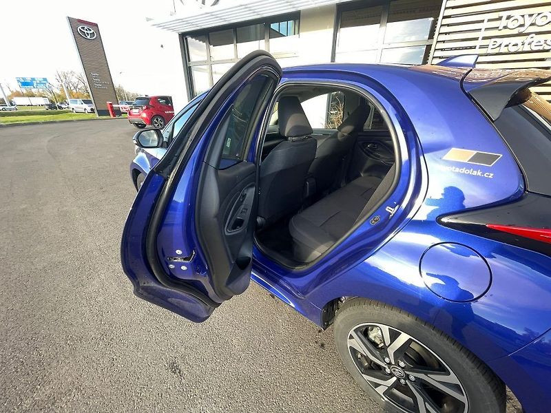 Toyota Yaris 1.5 Hybrid 116k automat Style - fotka 28 z 28