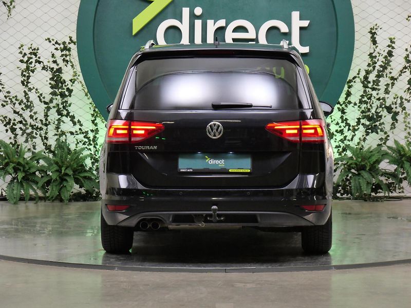Volkswagen Touran - fotka 6 z 24