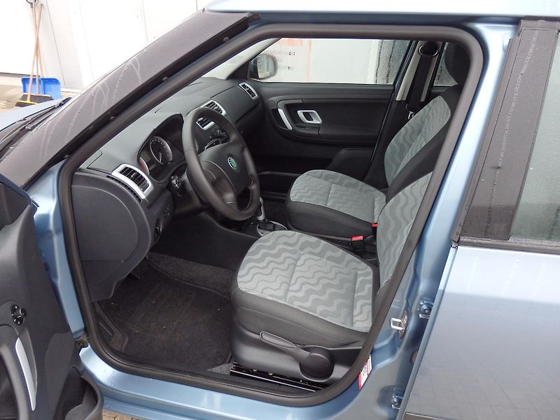 Škoda Fabia 1.6i 77 kW ZÁVĚS, AUTOMAT - fotka 6 z 13