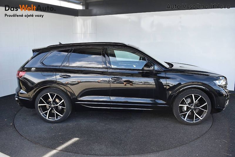 Volkswagen Touareg (2026) R-Line 3.0TDI 210kW Final Edit - fotka 8 z 34