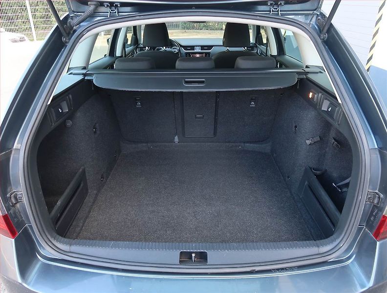 Škoda Octavia (2017) Style 1.6 TDI, Navi, Tempomat - fotka 14 z 22