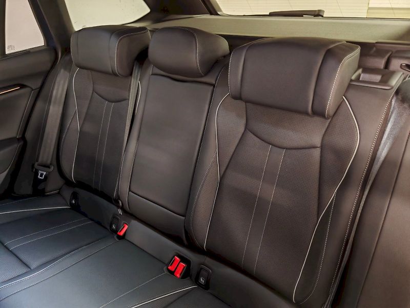 Škoda Superb (2025) Combi 2.0 TDI 142 kW DSG 4x4 S - fotka 28 z 36