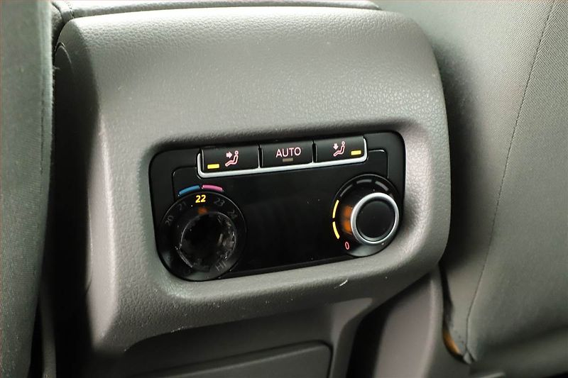 Seat Alhambra (2012) 1.4 TSI, 7 míst, Tempomat - fotka 10 z 18