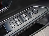 Peugeot 5008 (2019) 1.2 PT, GT Line, LED, navi - náhled 13