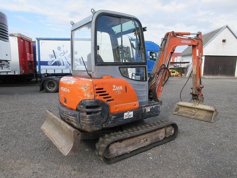 Hitachi Zaxis 25 - fotka 3 z 20