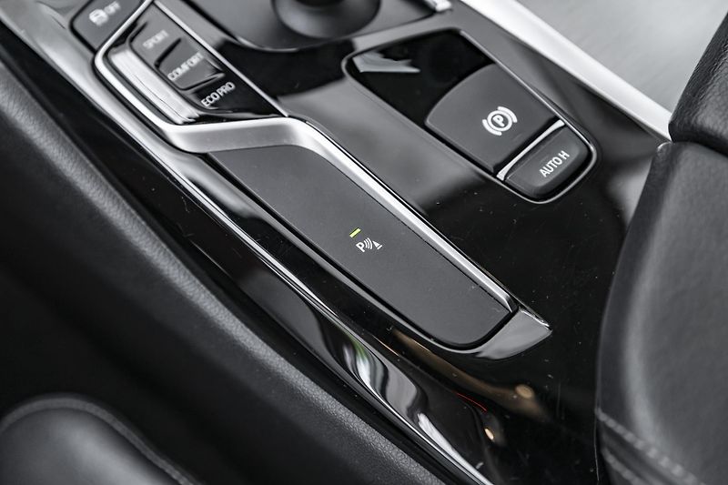 BMW Řada 5 520d xDrive*1.majitel*nebouran - fotka 27 z 39
