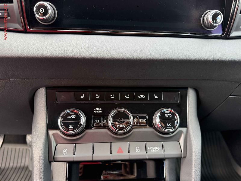 Škoda Karoq (2025) 1.5 TSI, 1.maj,ČR, Selection - fotka 14 z 17