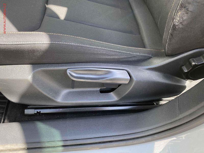 Škoda Scala (2019) 1.0 TSi, 1.maj,ČR, Ambition - fotka 14 z 19