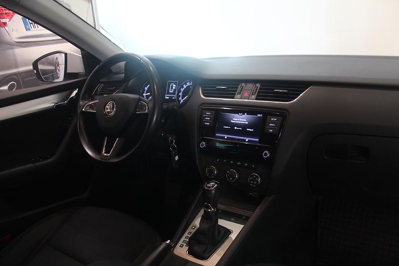 Škoda Octavia (2019) 2.0TSI DSG 4x4 140kW  - fotka 21 z 29