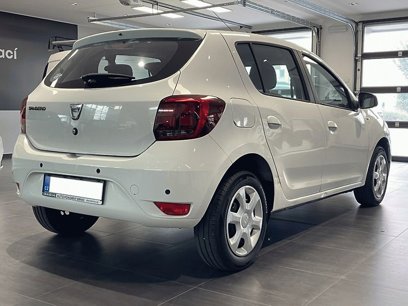 Dacia Sandero (2017) Arctica 0,9TCe 90k - fotka 4 z 21