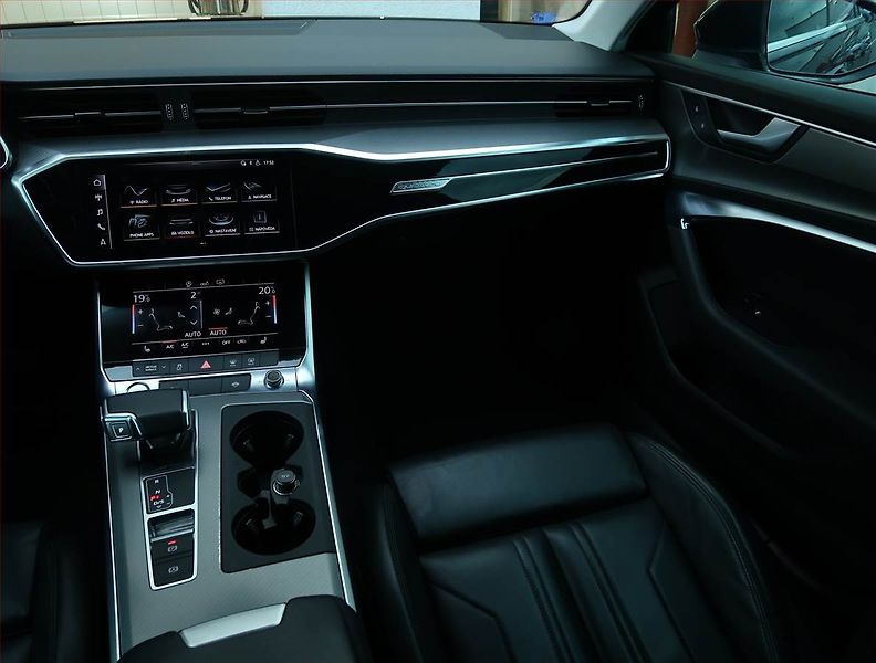 Audi A6 (2020) Sport 50 TDI - fotka 8 z 20