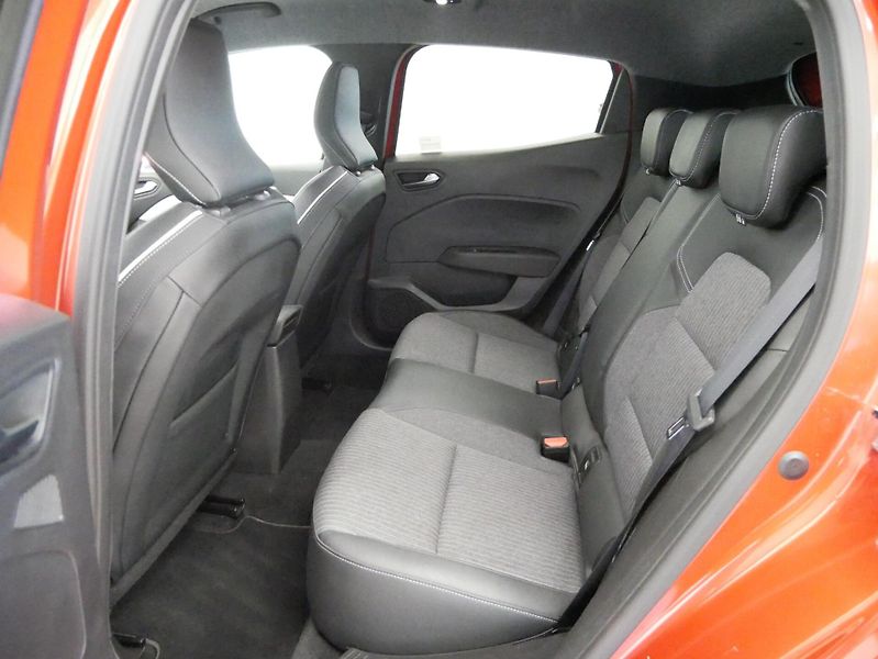 Renault Clio - fotka 29 z 30