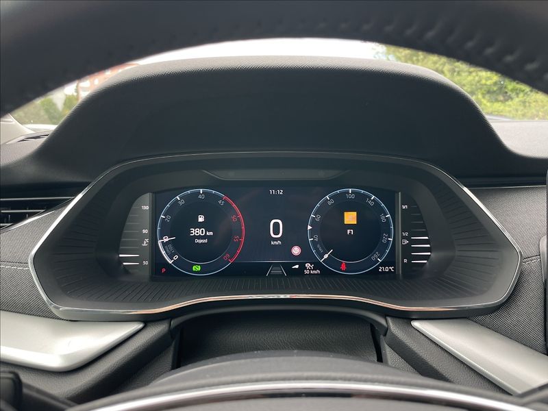 Škoda Octavia 2,0 TDI DSG Style Plus TZ+ACC - fotka 9 z 23