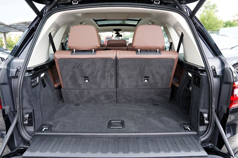 BMW X7 40i xDrive/panorama/7 míst - fotka 13 z 47