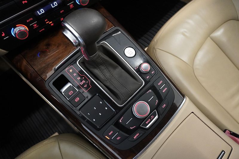 Audi A7 2.8 FSi-V6 150 kW - AUTOMAT - fotka 21 z 30
