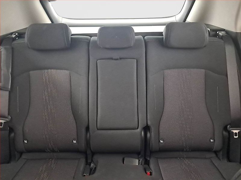 Kia Sportage (2023) 1.6 T-GDI - fotka 10 z 17