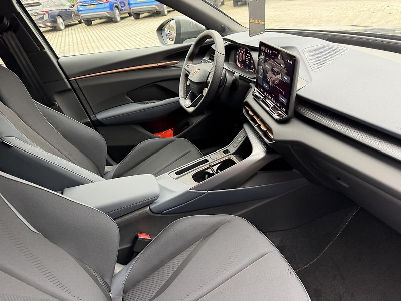 Cupra Terramar (2026) 2.0TSI 150kW 4WD R20 ZÁRUKA 5! - fotka 33 z 44