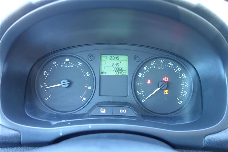 Škoda Fabia 1,2 TSi 63KW, KLIMA, ACTIVE. - fotka 23 z 27