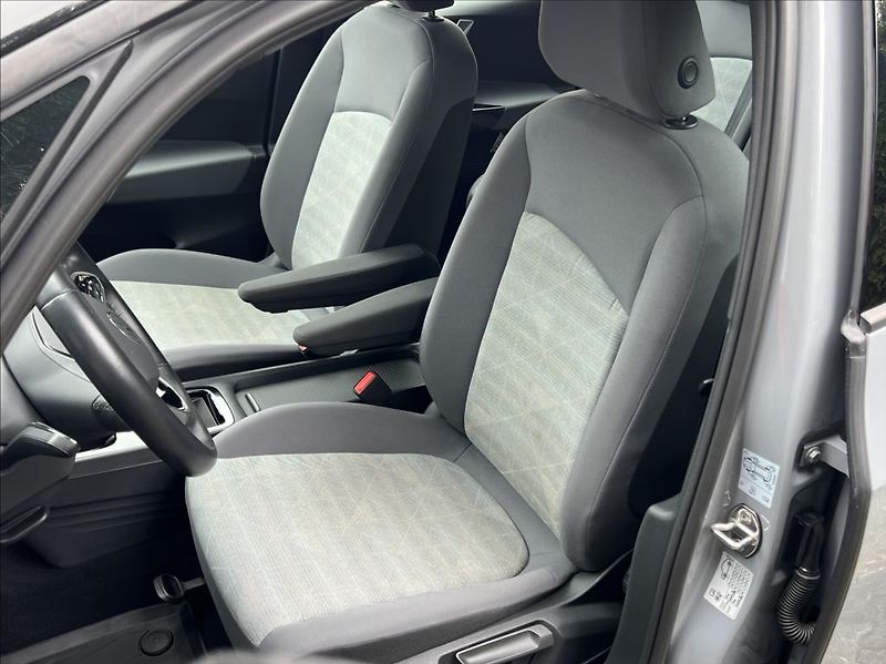 Volkswagen ID.3 Pro Performance TAŽNÉ / TČ - fotka 9 z 42