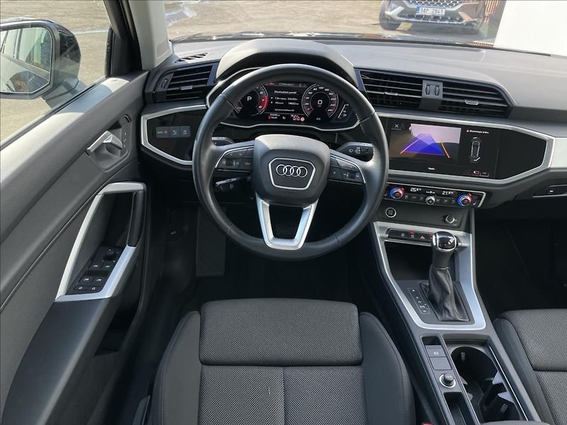 Audi Q3 1,5 TFSI AT7 S line Gravity - fotka 7 z 23