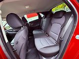 Hyundai i30 1.5 DPi CVVT Comfort, ČR - náhled 12