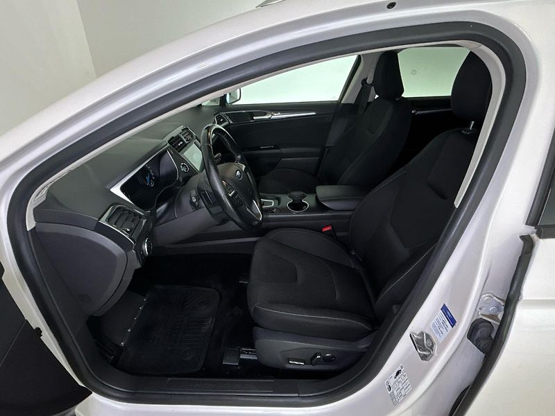 Ford Mondeo AT - fotka 7 z 28