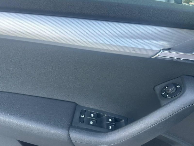 Škoda Octavia (2015) 1.6TDi, 77KW, VYHŘ.SED.,TEMP. - fotka 20 z 24
