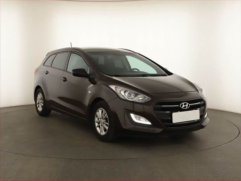 Hyundai i30 (2016) 1.6 CRDi, Tempomat - fotografie inzerátu