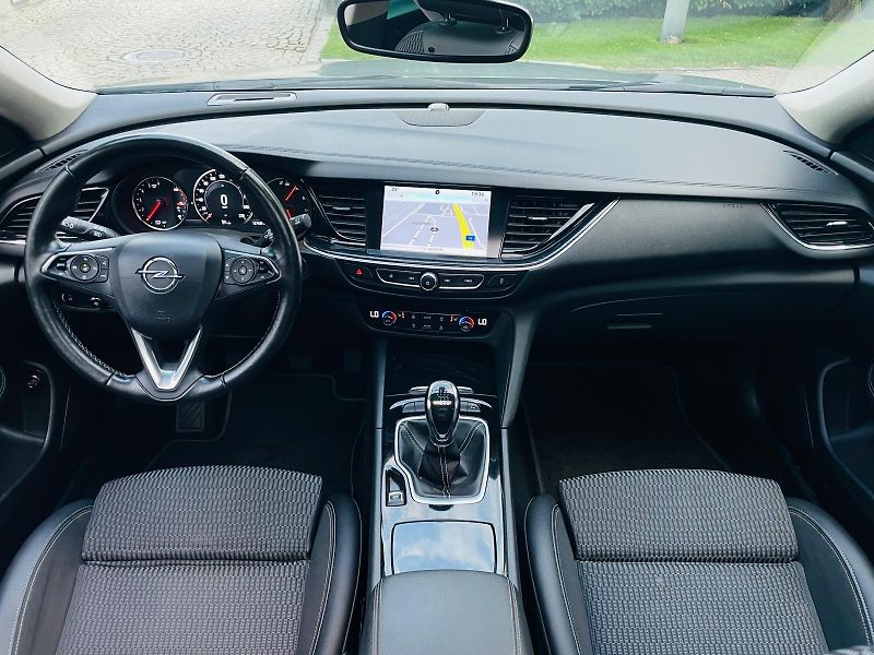 Opel Insignia 2.0CDTi KAMERA SERVISKA TAŽNÉ - fotka 25 z 55