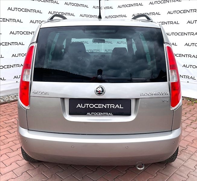 Škoda Roomster 1,2 TSi,77kW,serv.kn. - fotka 5 z 23