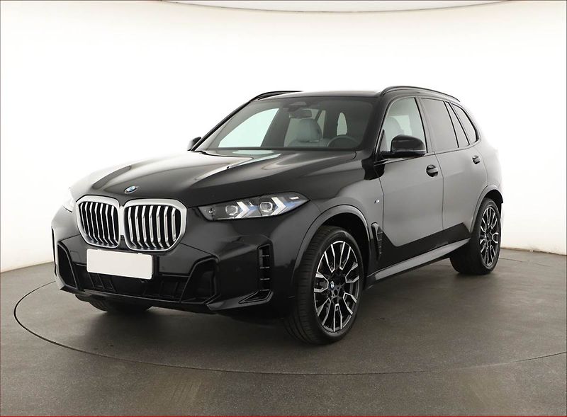 BMW X5 (2025) xDrive30d, M PAKET, KEYLESS - fotka 2 z 21