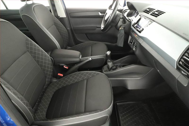 Škoda Fabia (2021) Ambition 1.0 TSI, ČR,1.maj - fotka 7 z 13