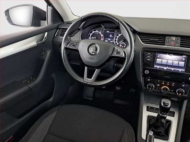 Škoda Octavia (2020) Ambition 1.5 TSI, Serv.kniha - fotka 7 z 18