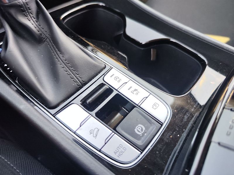 Hyundai Tucson 1.6 T-GDI/110kW Smart DCT MHEV - fotka 21 z 30