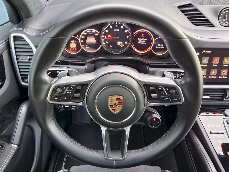 Porsche Cayenne (2023) GTS 4,0 338kW - fotka 22 z 35